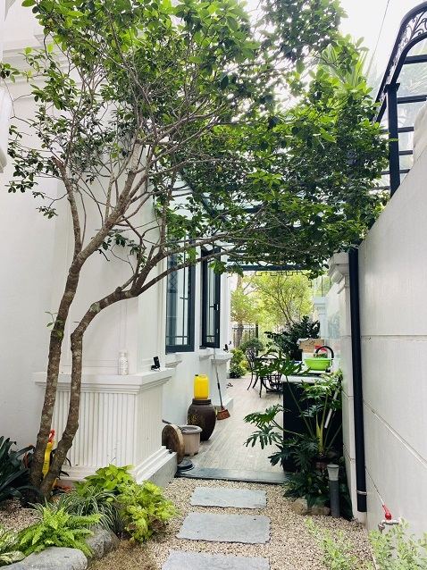 Sân vườn biệt thự Vinhomes Riverside