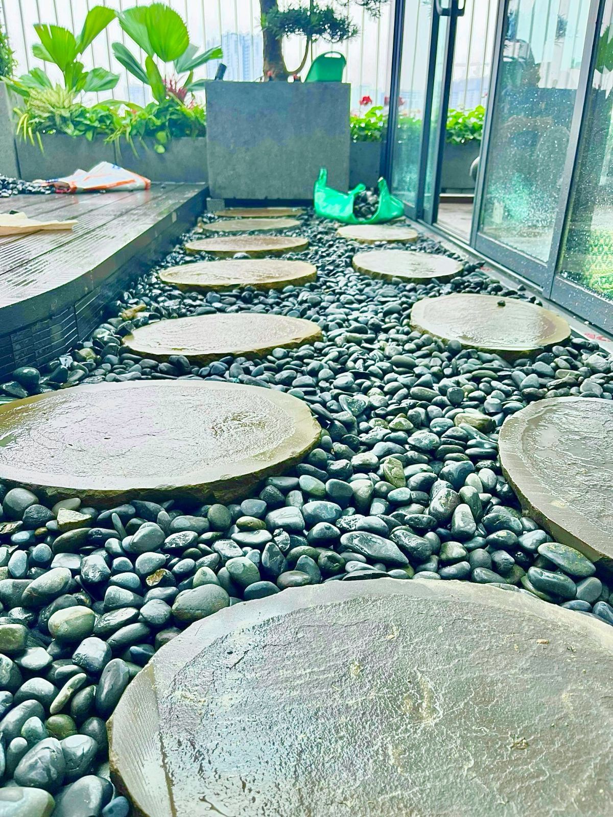 Vườn sân thượng nhỏ chị lan Triều Khúc